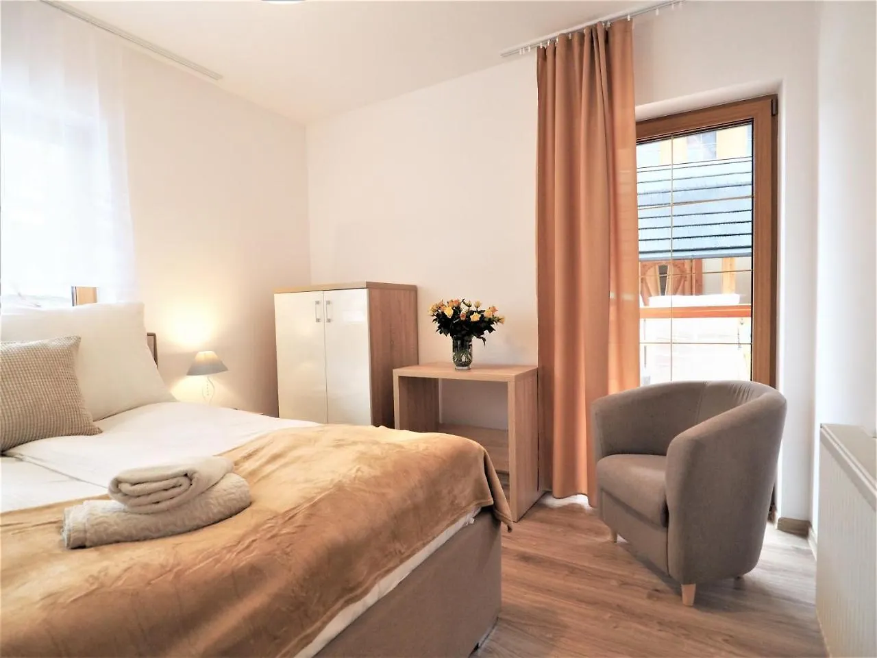 זקופאנה Vip Apartamenty Folk Residence